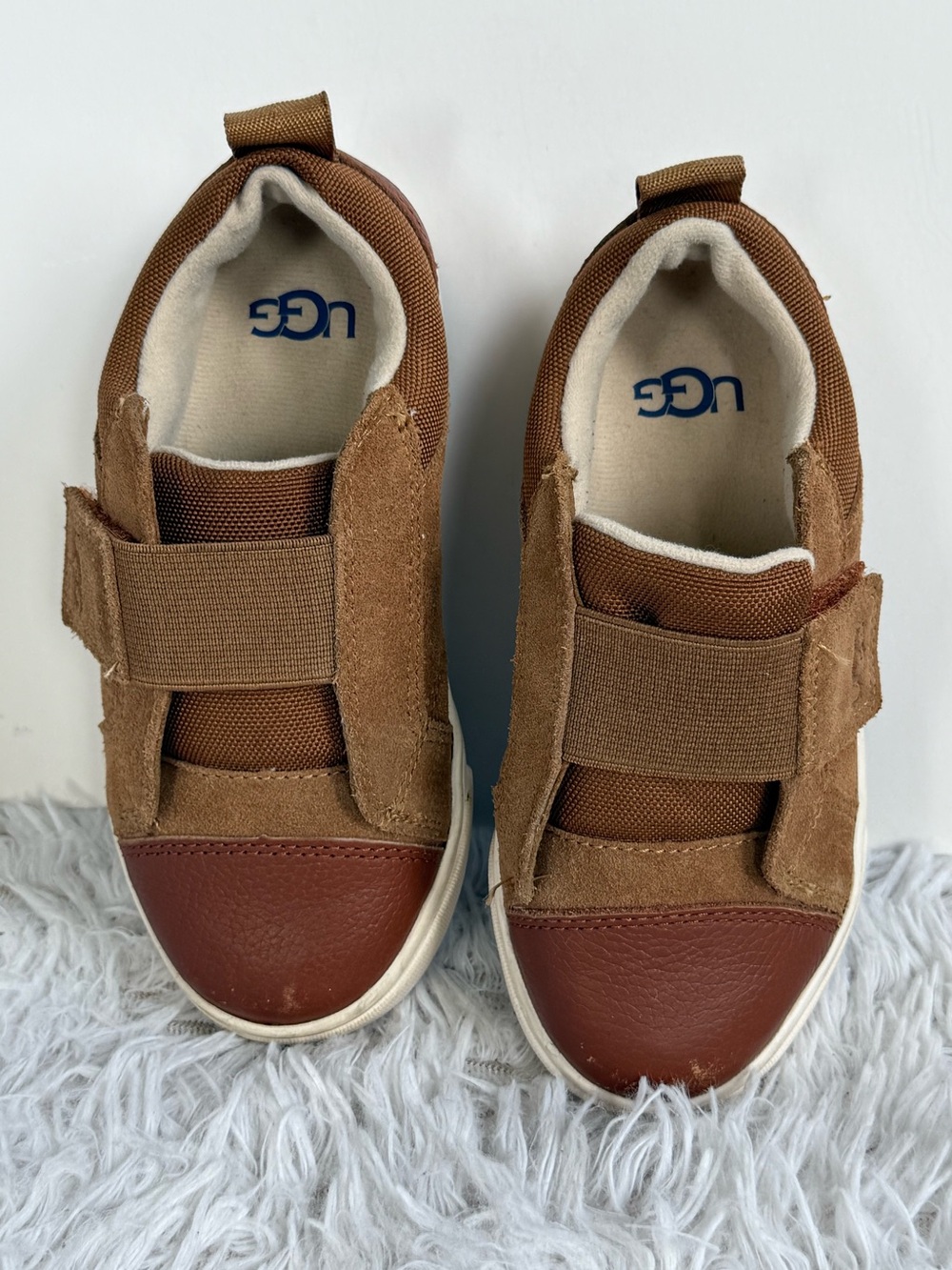 UGG Sneakers Shoes  Kids Suede Mesh Hook Loop Strap Sneakers  1117454T Size 10